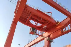 Container gantry crane 10